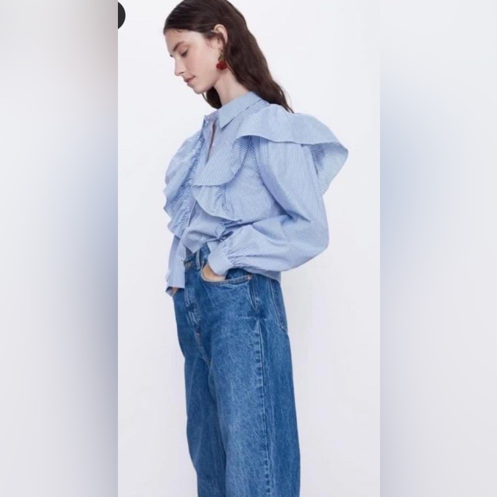 Zara Striped Ruffled Blouse - Picture 3 of 12